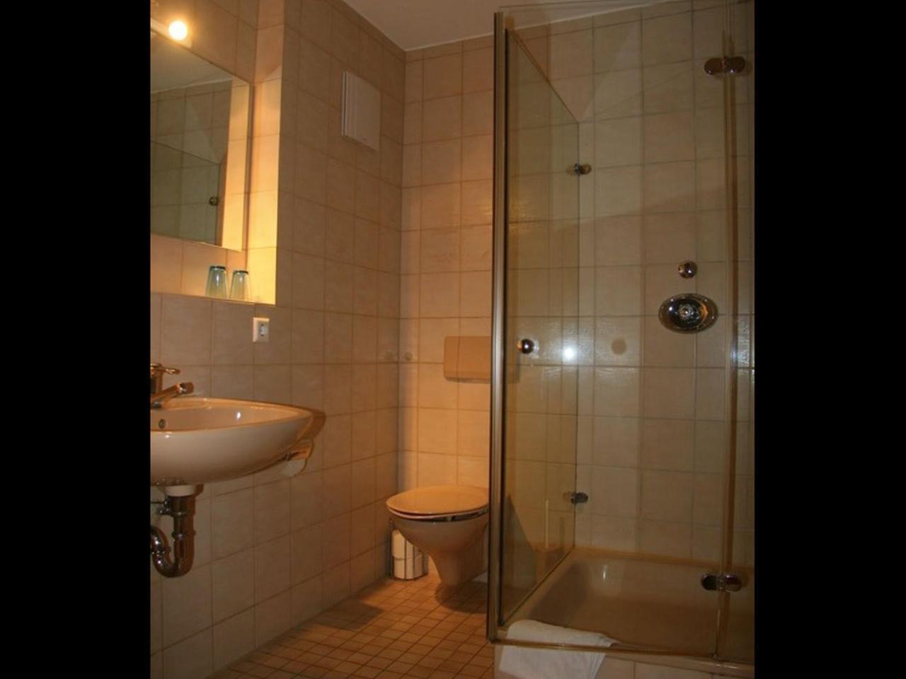 Gaestehaus Trahasch Im Adelshof Endingen am Kaiserstuhl ภายนอก รูปภาพ